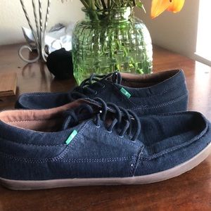Sanuk Sneakers